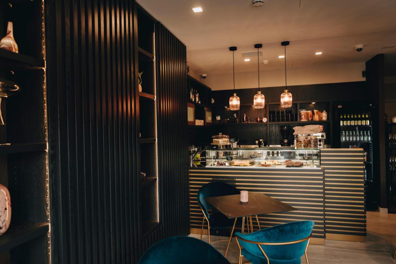 Dock 1 Boutique Hotel Cospicua Esterno foto